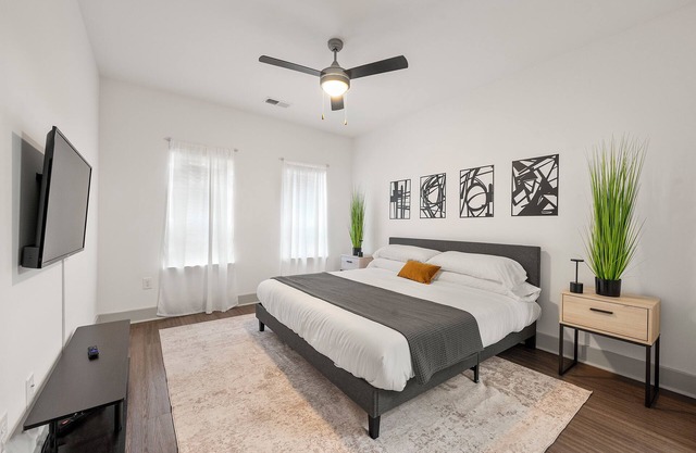 Pet-friendly King Suite in Midtown Atlanta