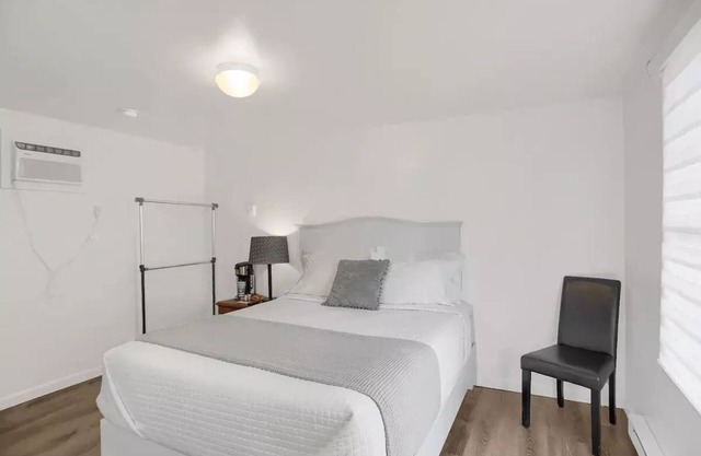 Pet Friendly Queen bed Room 102 at Halifax Inn