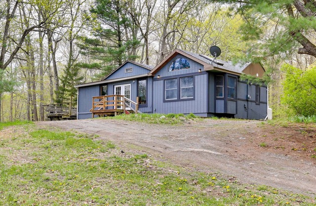 Pet-Friendly Red Hook Cabin Rental w/ Fenced Yard!
