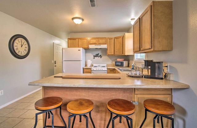 Pet-Friendly West Plains Home Near Downtown!