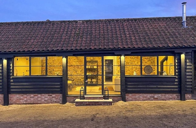 Petite Barn - Dos Habitaciones Villa, Capacidad 4