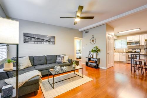 Phoenix Apartment with Pool, 3 Mi to Downtown!