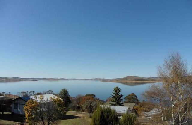 Pindari en el lago Eucumbene