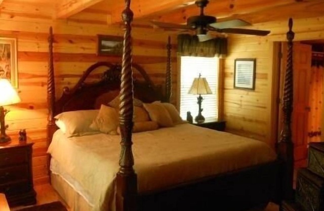 Pine At Blairsville 2 Bedroom Cabin by Redawning