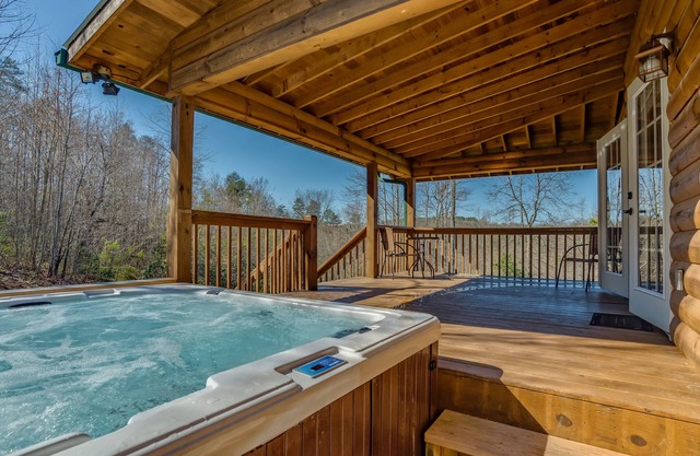 Piney Knob Lodge-15 Min a Lake Lure-30 Min A TIEC-Hot Tub--Stocked Pond Creek