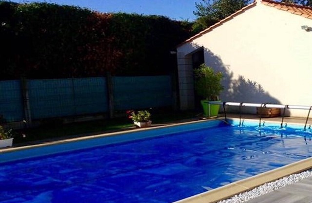 Casa agradable (6 personas) con piscina y cerca del mar.