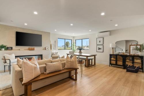 Point View Retreat by AvantStay Modern Coastal Retreat Near Sunset Cliffs Ocean Beach