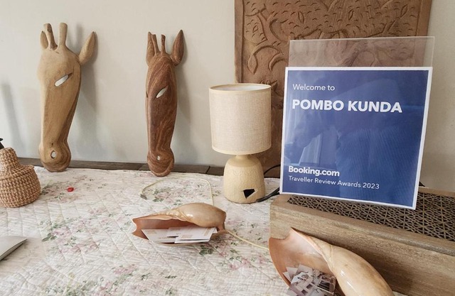 POMBO KUNDA Room