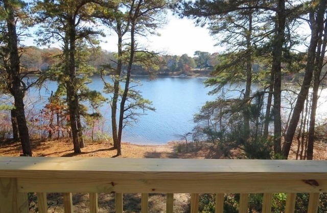 Heaven's Hideaway - Dog friendly & waterfront!