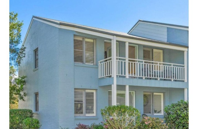 Poppies Lakeview Terrace 405