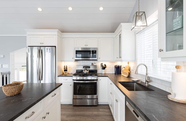 Popponesset-Totally remodeled beach home, one house back from beach