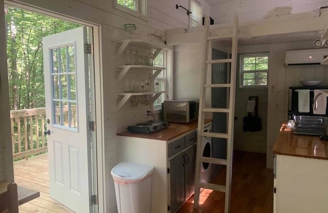 Porcini - Creekside Tiny House #2