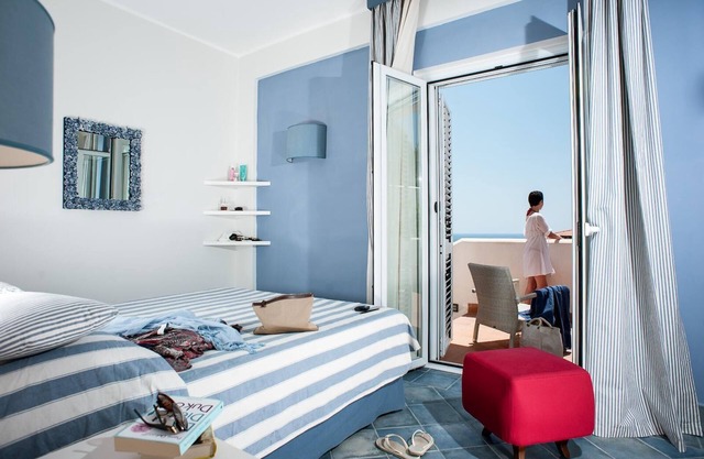 Porpora - Apartment with sea view located inside the Residence le Ruve Bianche with swimming pool and private beach