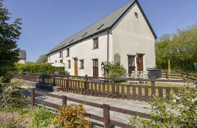 Casa de Correos, HOLSWORTHY