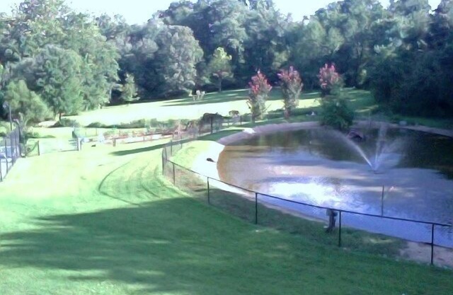 2 ACRE PRIVATE French Country Estate: Estanque, Piscina climatizada, Bañera de hidromasaje, Tenis Ct