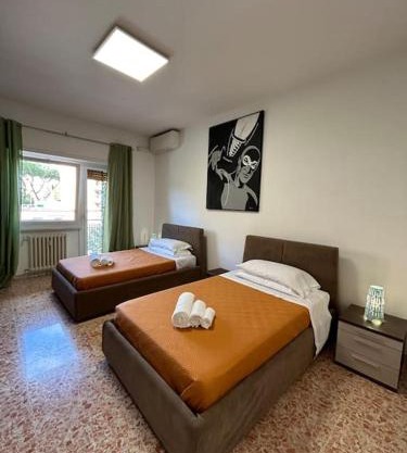 Prella House Roma 50 mt da Metro B Jonio