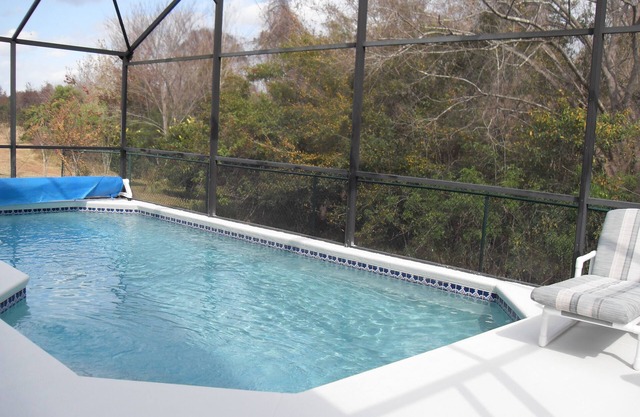 Nuevo 4BR / 2BA Pool Home en lote de conservación ... Disney 15 minutos
