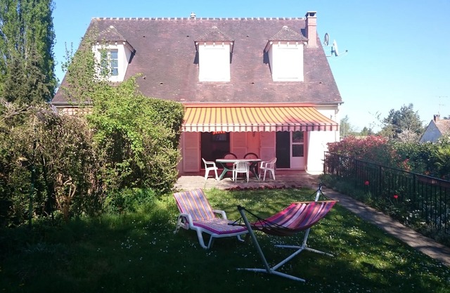 Bonita casa tranquila en un pueblo encantador (SAMOIS / SEINE cerca de Fontainebleau)