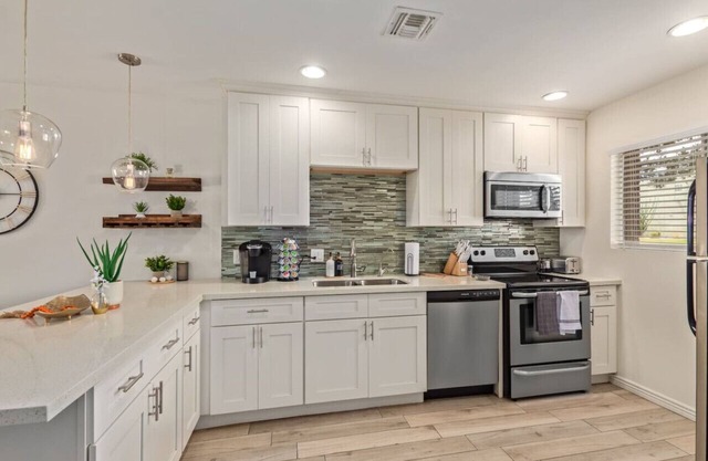 Prime Location | Pool | Parking @ Scottsdale Oasis