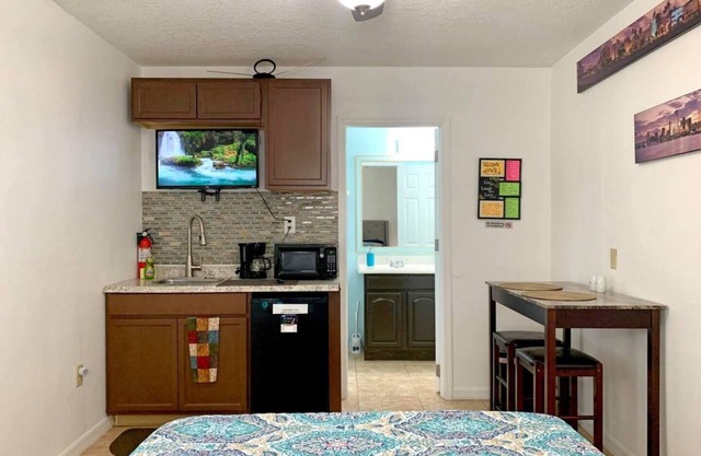 Affordable Orlando 1BR Pet-Friendly