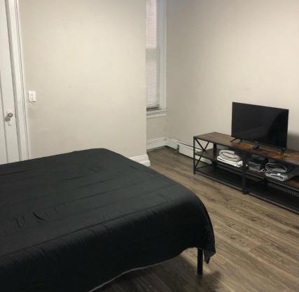 Private 2-bedroom apartment and New York City Manhattan only 15 mins away