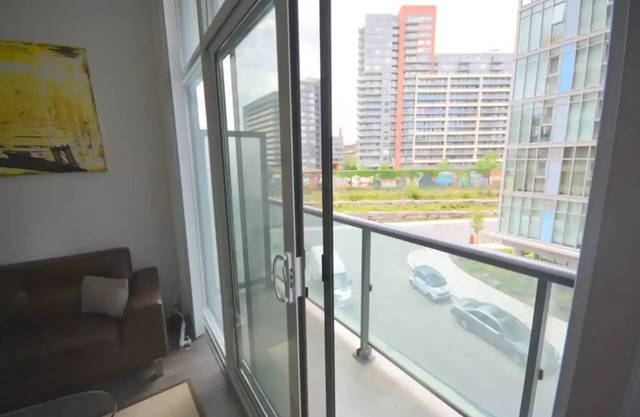 1R Available | Quiet+Secure [Rarely home] DT Condo