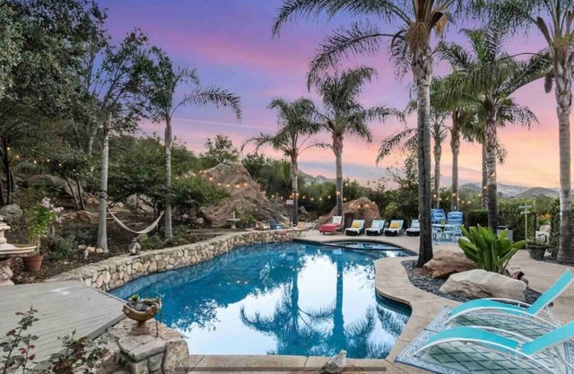 The Malibu Retreat: Happiness Bus + Music Promoter Guest House Combo w / Pool