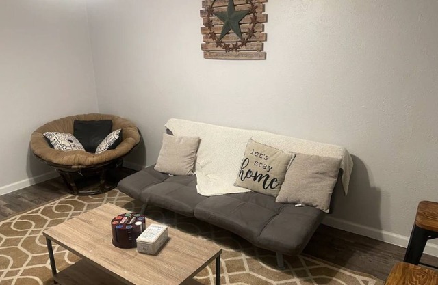 Private & Convenient short term rental in Dallas ✭