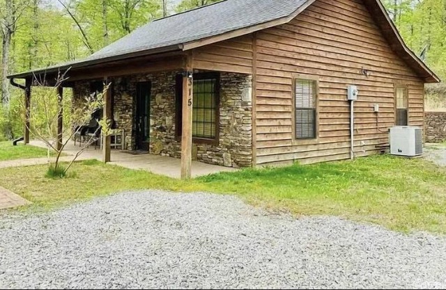 Private Cozy Getaway In The Ozarks