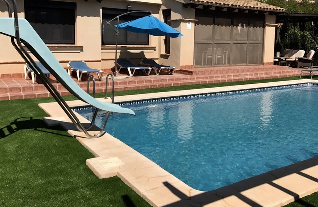 chalet privado con piscina privada
