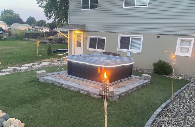 Jacuzi privada, suite ejecutiva y caravana de verano de lujo para 6 a10 personas