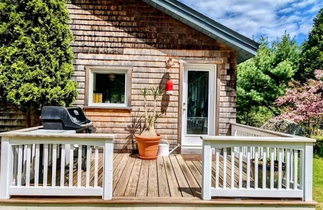 Private, modern, minutes from Acadia.