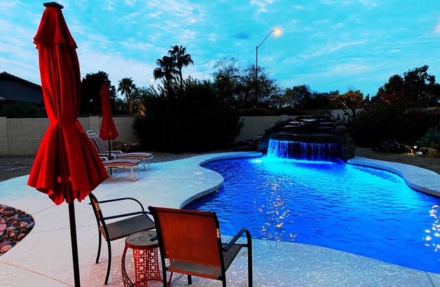 🌴NUEVA LISTA🌴gran patio privado ~ campos de golf, restaurantes, piscinas / spas ~ mascotas