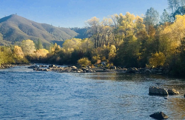 Playa privada, Vistas - A pie de rafting, Pub, River Store