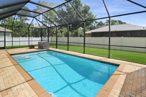 Private Salt Water Pool Home in North Port - La Vida Loca