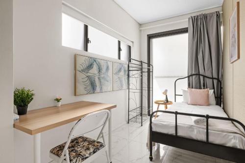 Private Single Room in Revesby - Tranquil Location - Shared Bathroom