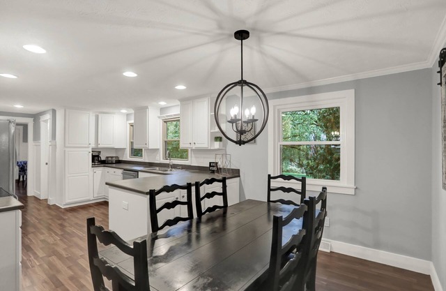 Private/spacious home w/backyard near Grand Park