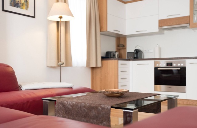 SUITE PRIVADO 1 I SAUERWEINGUT - Apartamento moderno con elementos de tradición.