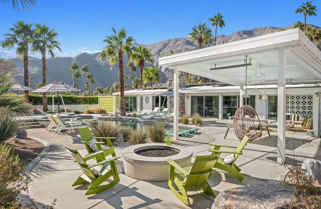 Lo último: 4BD / 3. 5BA, piscina, spa, vistas a la montaña, mascotas y sistema de nebulización