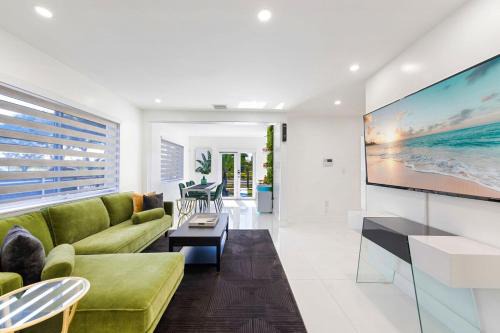 PS5 Container Home Big Backyard Cornhole