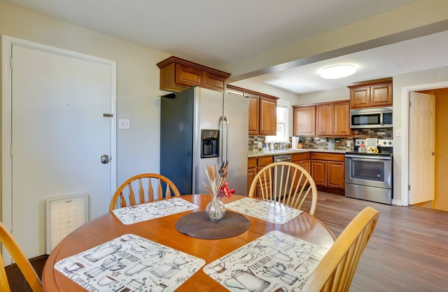¡NUEVO! Pueblo Home by Riverwalk, 2 Mi to Fairgrounds