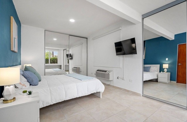 Puerto Rico Oceanpark Beach Rental With King Size Bed Otium Rentals