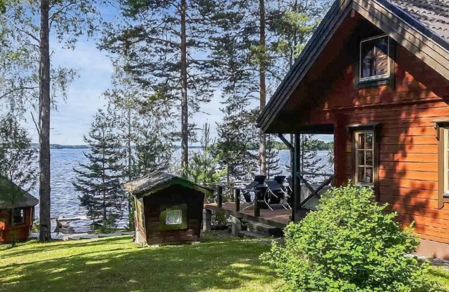 Puolen hehtaarin metsä by Interhome