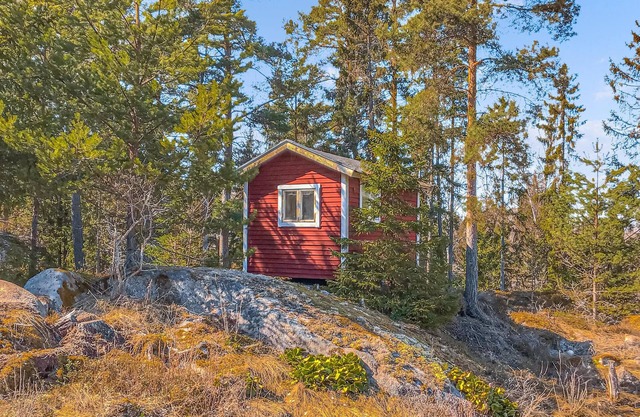 Alojamiento de 3 habitaciones en Ljusterö