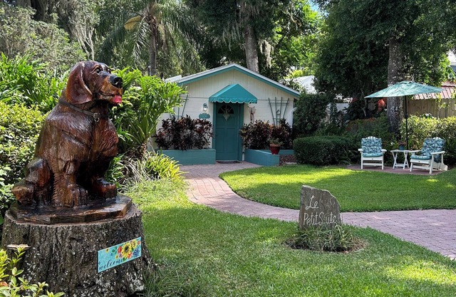 Pintoresca casa de campo privada en el residencial Mount Dora, a 1 milla del centro de la ciudad