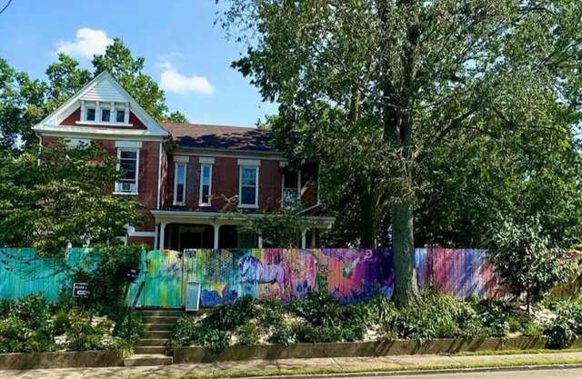 Quiet, gated oasis near downtown Lexington