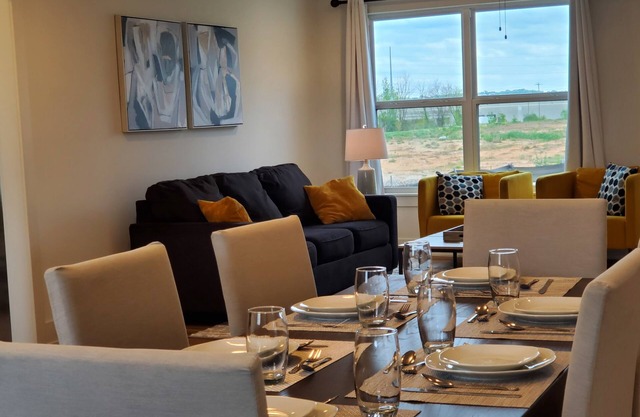 💥 Quiet Getaway - Minutes to Expo Center 💥