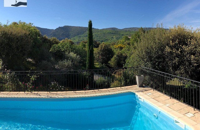 Casa ideal para 2 familias, vista tranquila y única.