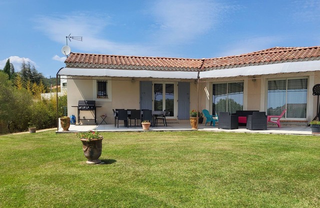 Casa tranquila con piscina cerca de AVIGNON y SAINT REMY DE PROVENCE