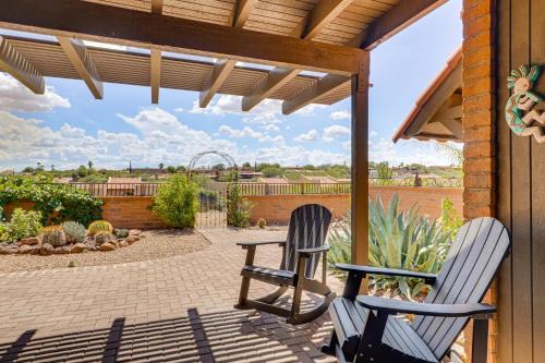 Quiet Townhome with Mountain Views in Green Valley